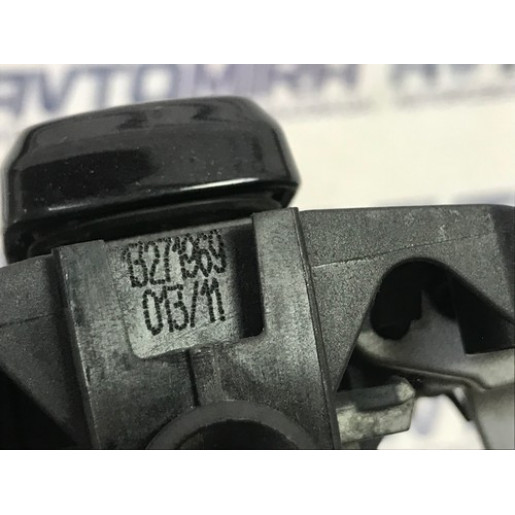 Ручка передняя левая Opel Meriva B 2010-2017 13271969